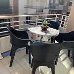 Acogedor Apartamento En Roses - 50M Playa - Wifi - Aire Acondicionado